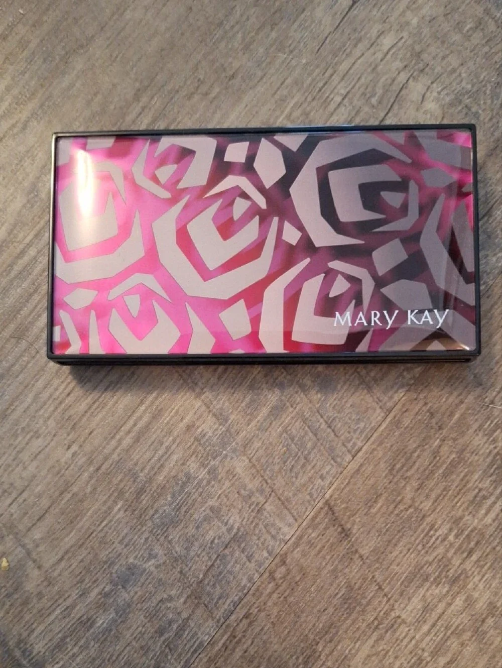 Mary Kay Perfect Palette Compact in Black